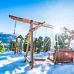 Gorski Palacyk Kompleks Obiektow 4*