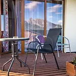Bed and Breakfast Gorski Palacyk Kompleks Obiektow