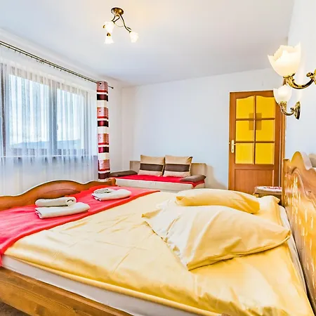 Górski Pałacyk Kompleks Obiektów Bed and breakfast 3*
