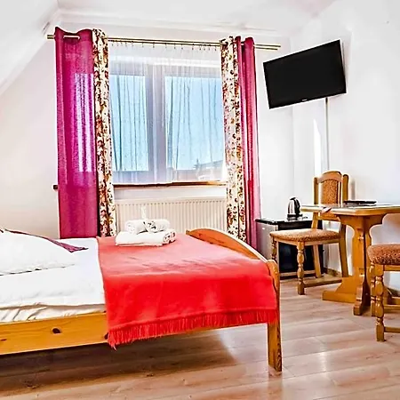 לינה וארוחת בוקר Gorski Palacyk Kompleks Obiektow 4*